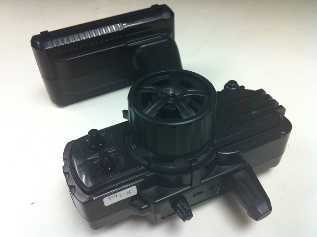 RC Toy Transmitter - FCC ID YDTMTM27HP - Mun Ah Plastic Electronic Toys Co., LTD. (4)