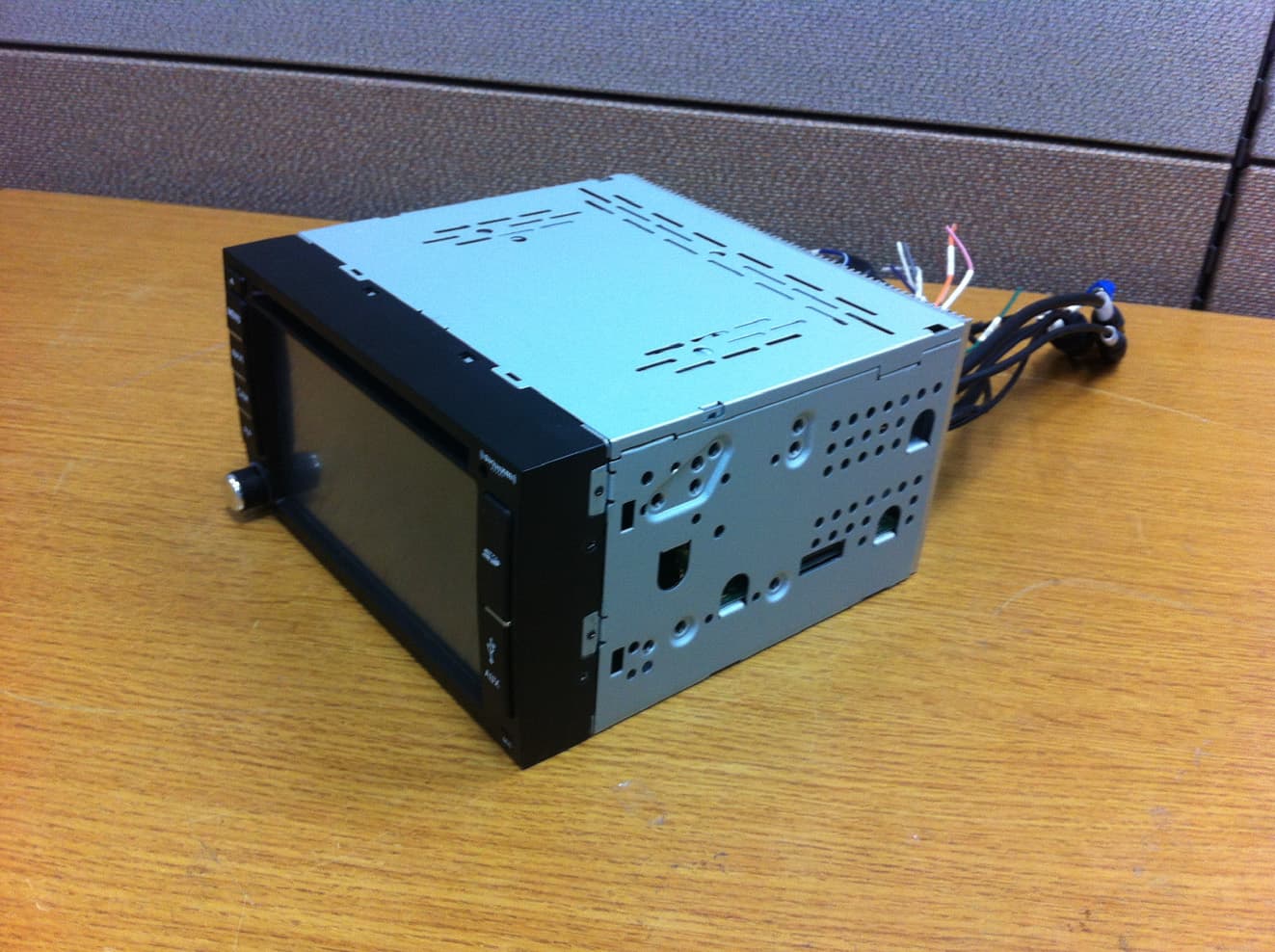 AVN (Car Audio Video Navigation System) - FCC ID YE4X1S - Glosys Inc. (5)