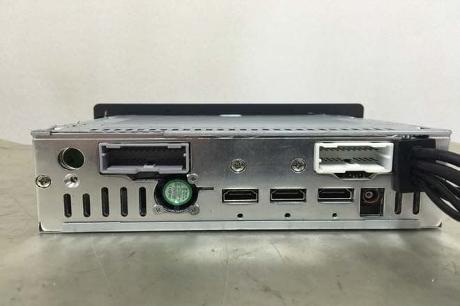 In-vehicle Infotainment System - FCC ID YE4XSG3NA - Glosys Inc. (4)