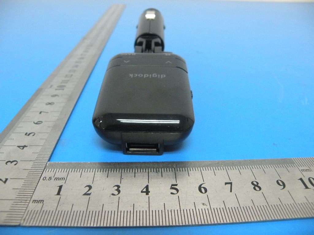 Bluetooth FM Transmitter - FCC ID YEKAC-2121 - DIGIDOCK DEVELOPMENT INC. (3)