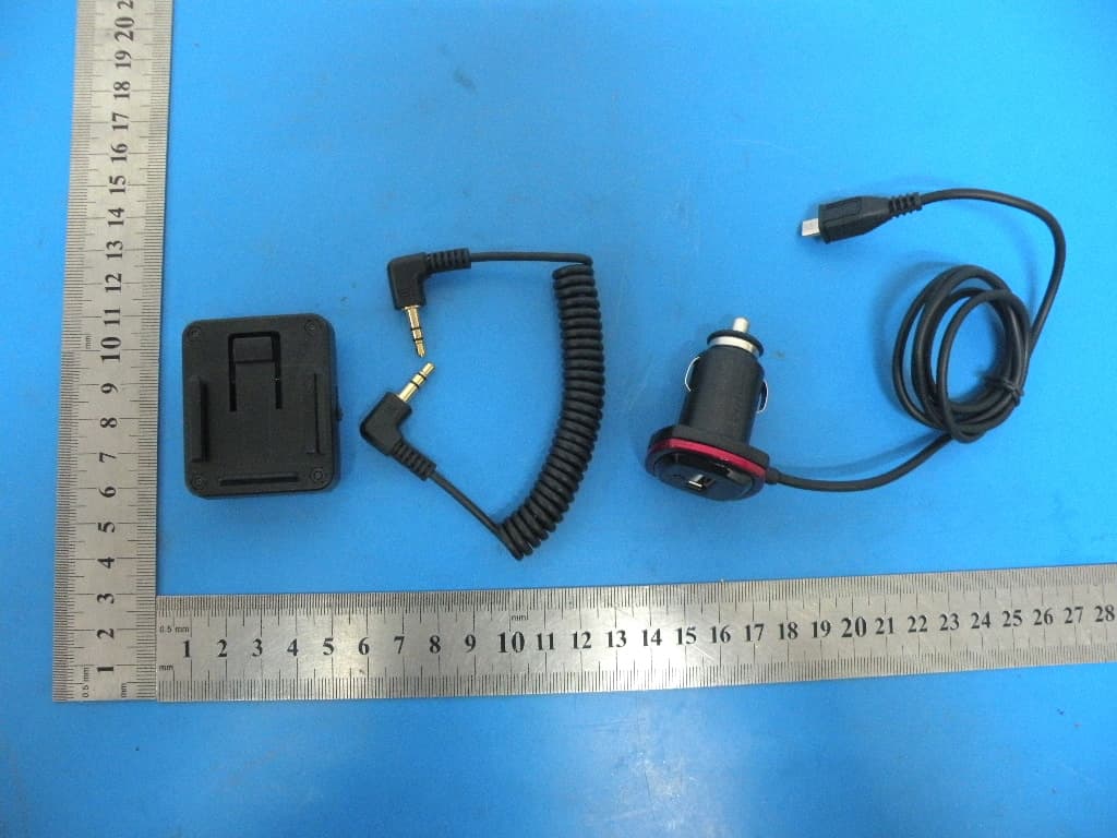 Bluetooth FM Transmitter - FCC ID YEKFMXP-T1 - DIGIDOCK DEVELOPMENT INC. (2)