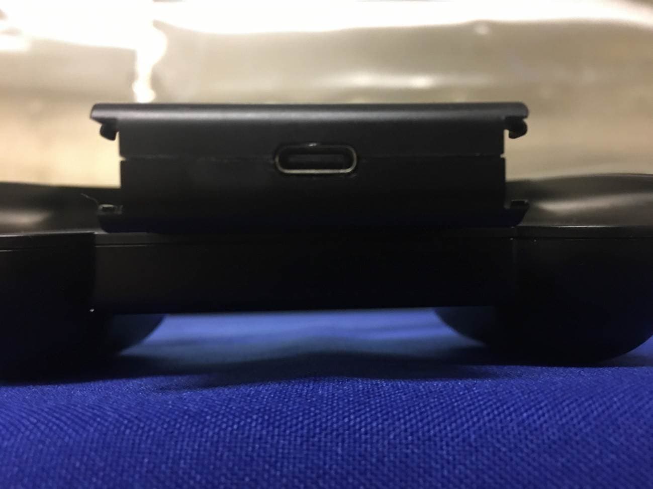 Wireless Charging Grip - FCC ID YESWCG91501 - Powercast Corporation (3)