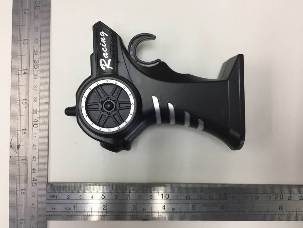 Radio Controlled Toy Transmitter (2.4GHz) - FCC ID YFA370410398 - Carrera Toys GmbH