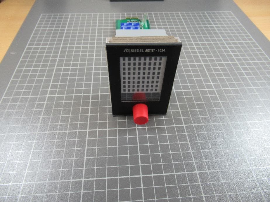 Display unit with integrated RFID reader - FCC ID YFJDIS1024 - Riedel Communications GmbH&Co KG (4)