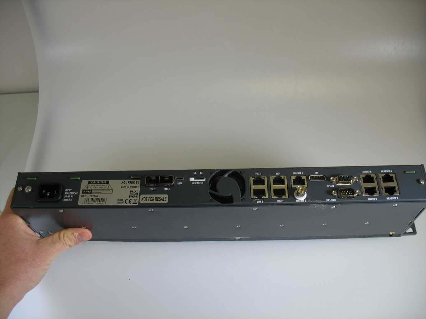 19Inch/1RU 1200 series SmartPanel Intercom Platform with 16 hybrid lever keys - FCC ID YFJRSP1216HL - Riedel Communications GmbH&Co KG