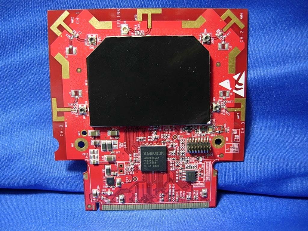 Full HD Video Wireless Transmitter - FCC ID YG7ZRF31100 - Zinwell Corporation