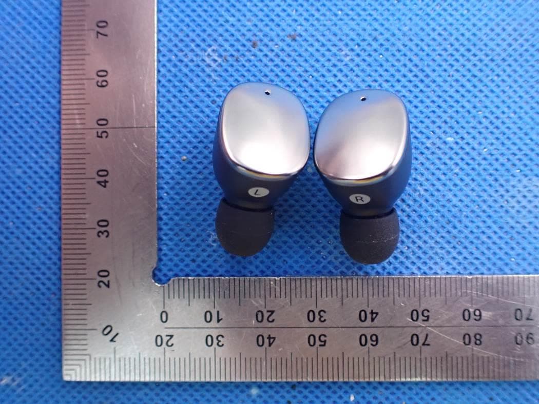 Bluetooth Headset - FCC ID YGK-T302A - SHENZHEN ROMAN TECHNOLOGY CO.,LTD. (3)
