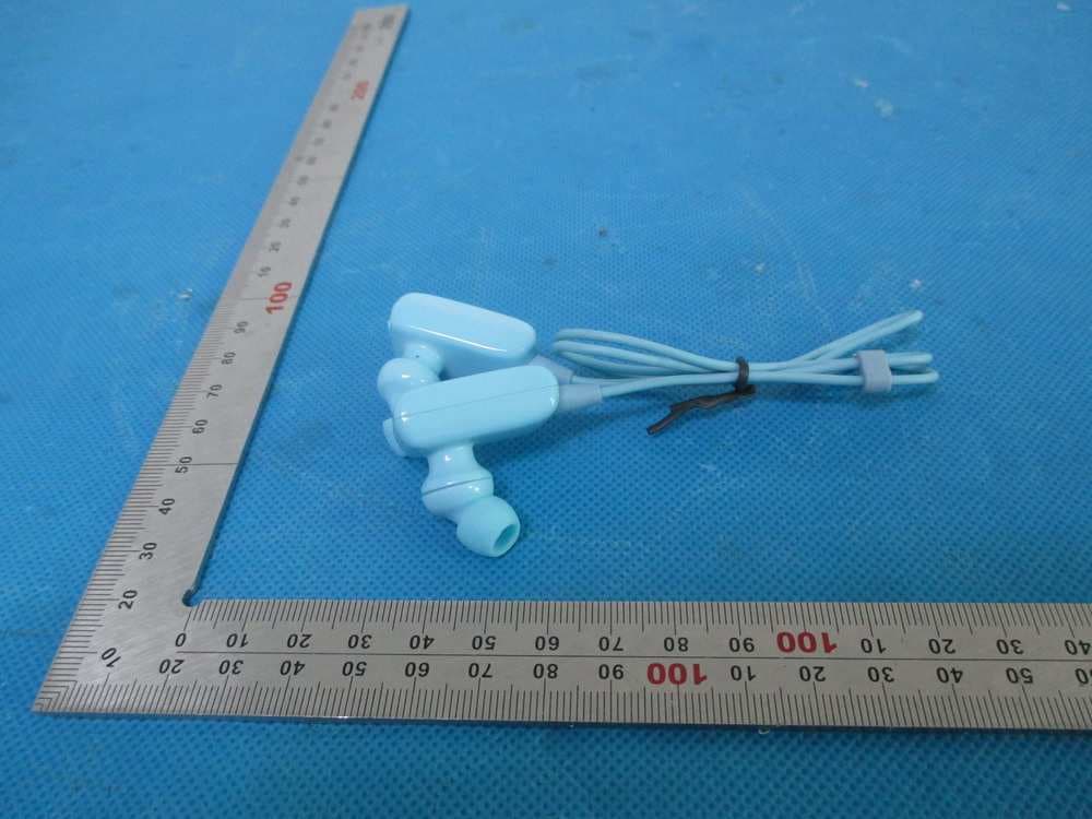 Bluetooth headset - FCC ID YGKS310 - SHENZHEN ROMAN TECHNOLOGY CO.,LTD. (4)