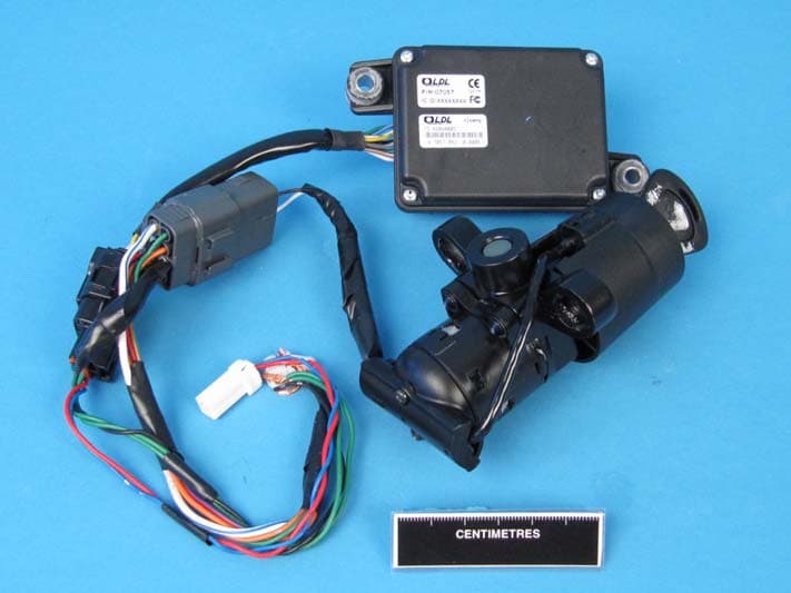 125kHz Immobiliser - FCC ID YHF125RCU - Triumph Motorcycles Limited (1)