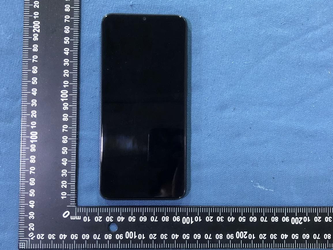 Smart phone - FCC ID YHLBLU9CMAX - BLU Products, Inc. (3)