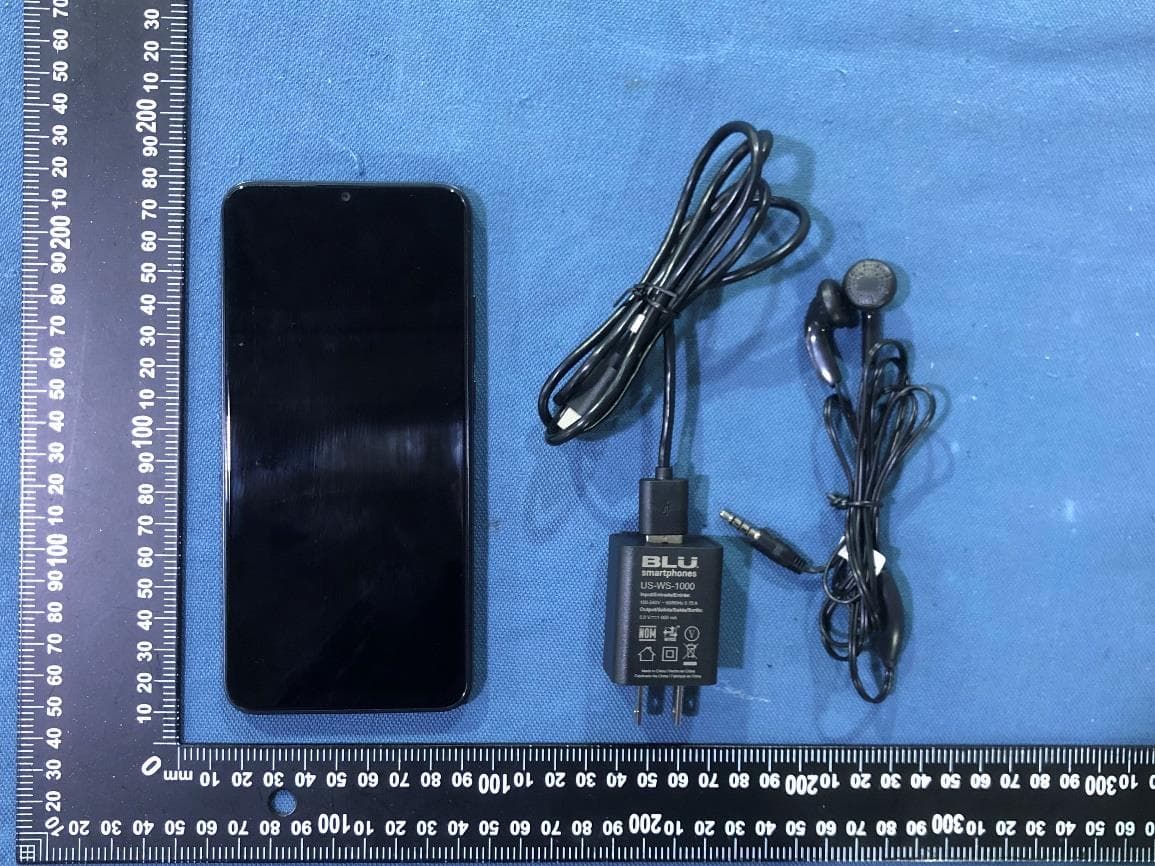 Smart phone - FCC ID YHLBLU9CMAX - BLU Products, Inc. (5)