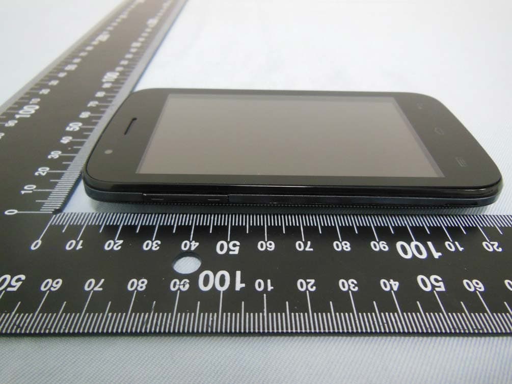 Mobile phone - FCC ID YHLBLUADVANCE40 - BLU Products, Inc.