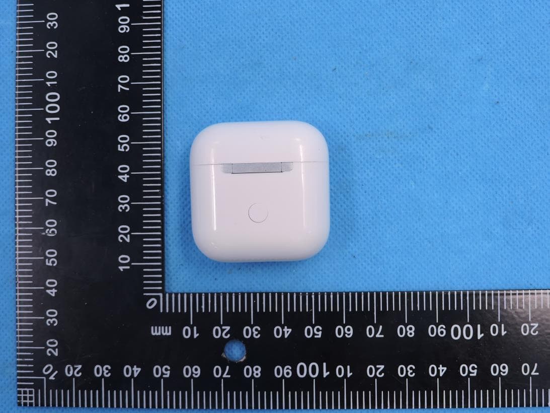 True Wireless Stereo - FCC ID YHLBLUAM - BLU Products, Inc. (5)