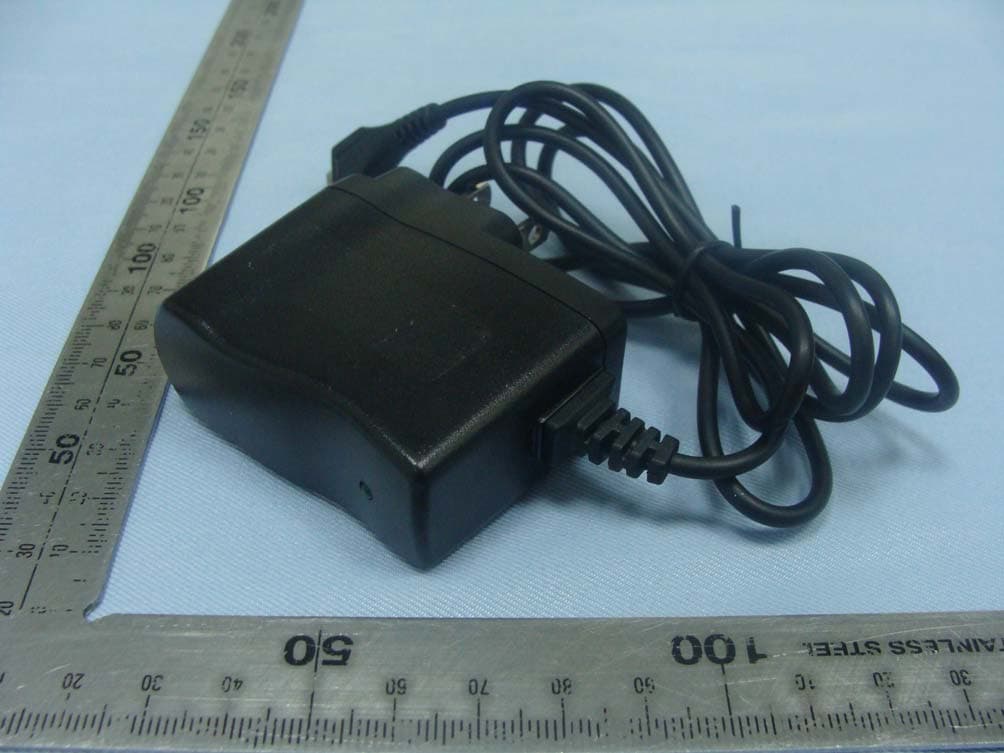 GSM mobile phone - FCC ID YHLBLUCHARLESTC - BLU Products, Inc. (5)