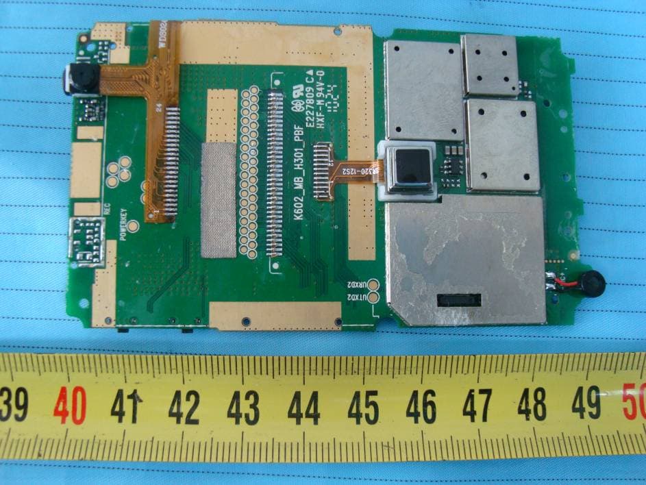 GSM Mobile Phone - FCC ID YHLBLUCUBO - BLU Products, Inc. (2)