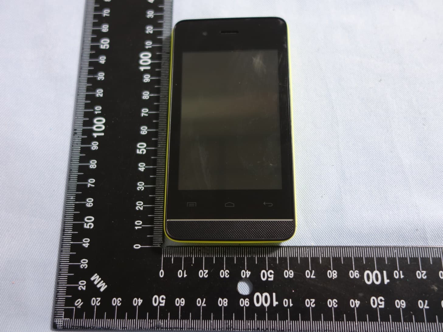 Mobile phone - FCC ID YHLBLUDASH35CE - BLU Products, Inc. (4)