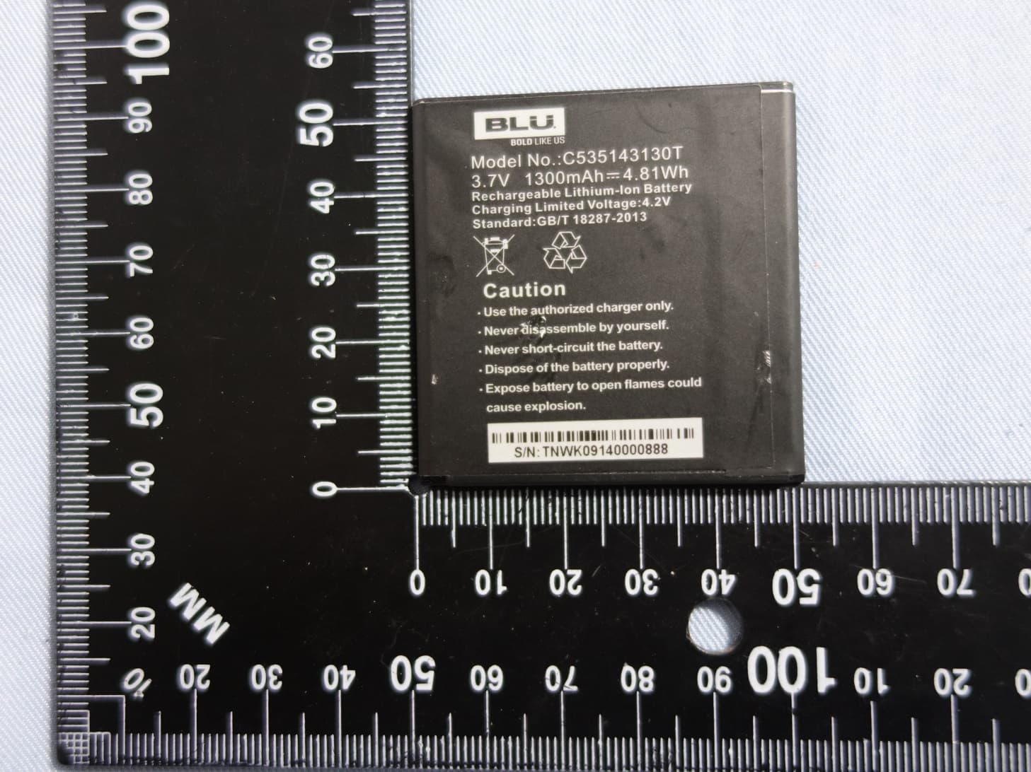 Mobile phone - FCC ID YHLBLUDASH35CE - BLU Products, Inc. (3)