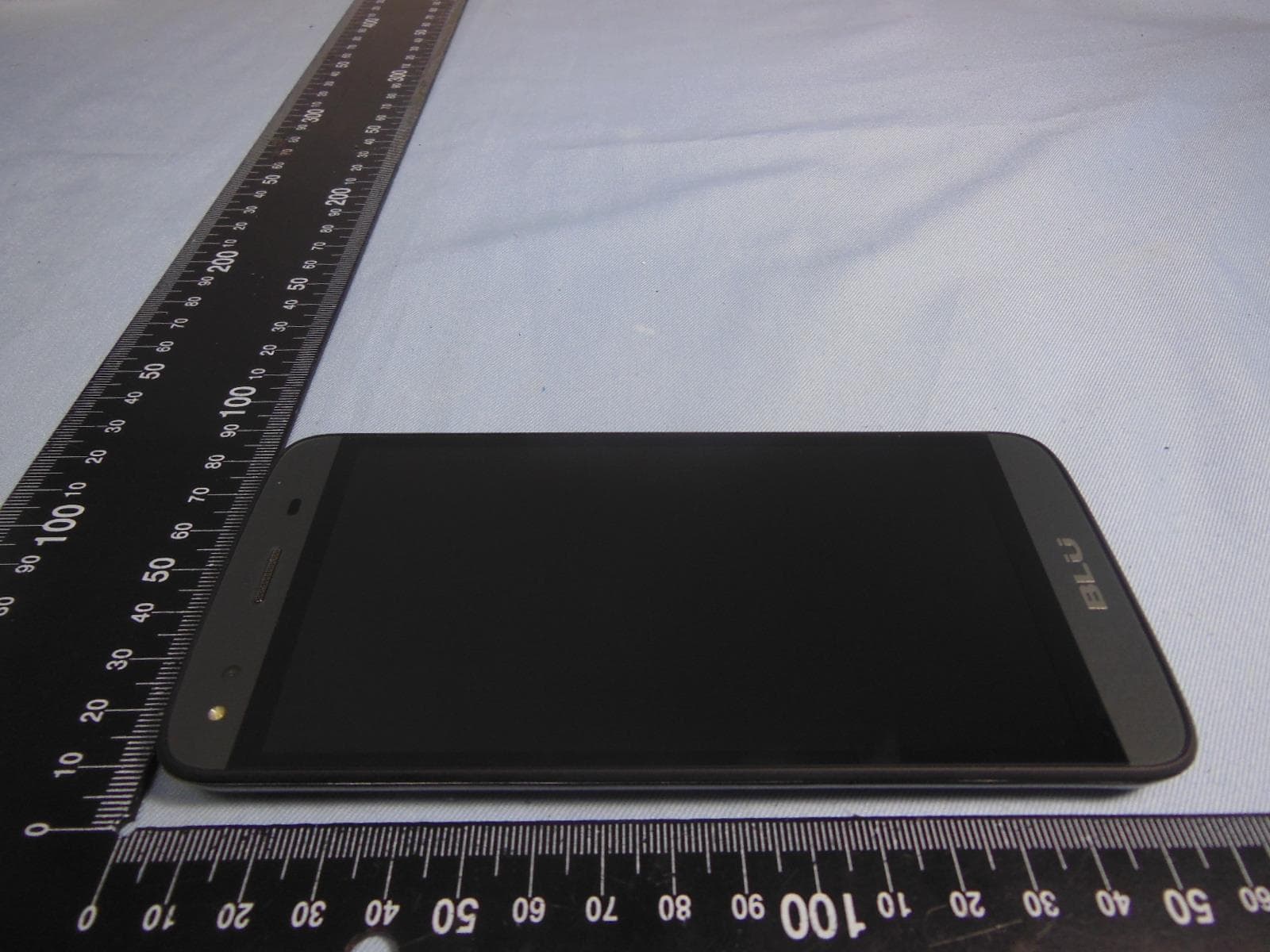 Mobile phone - FCC ID YHLBLUDXPLUSLTE - BLU Products, Inc. (4)