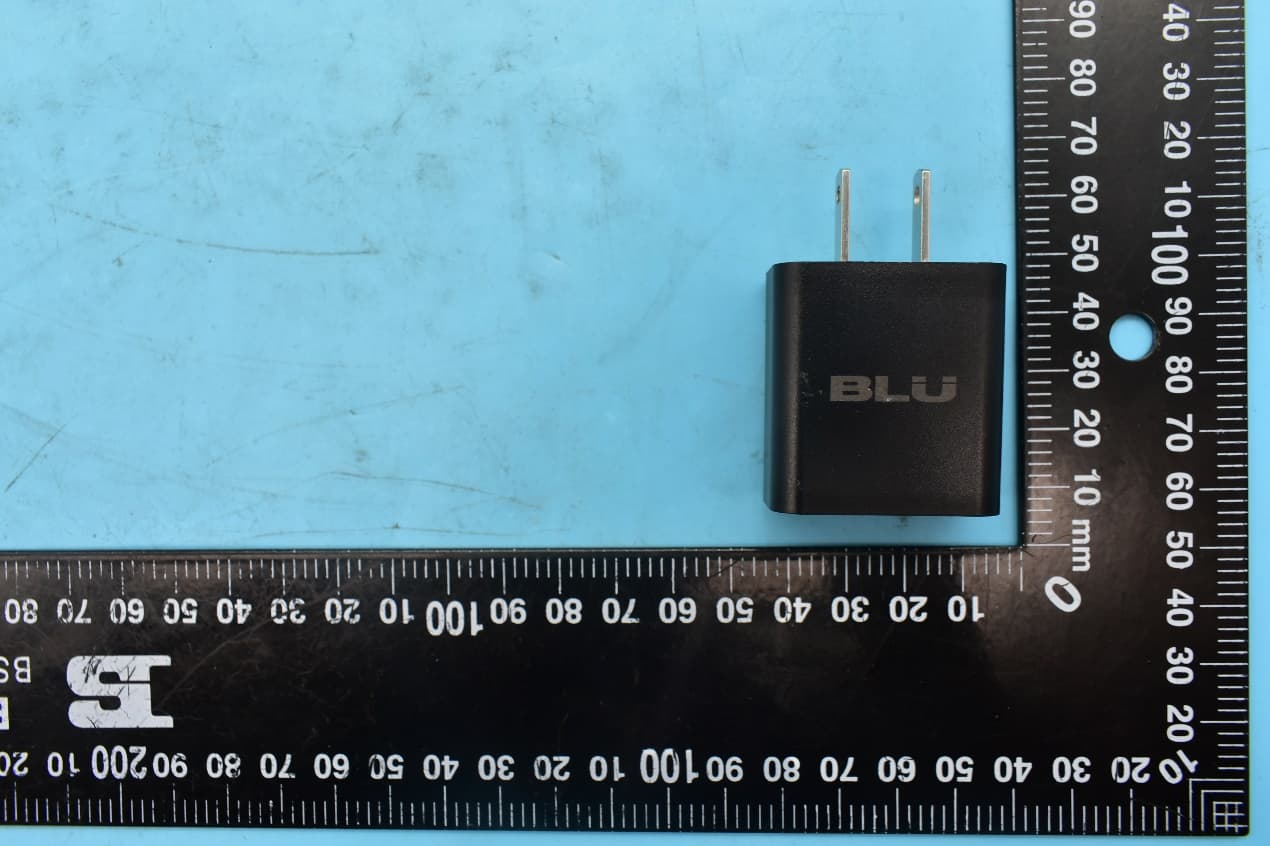 Smart Phone with GSM, WCDMA, LTE, WiFi and Bluetooth - FCC ID YHLBLUG51PS - BLU Products, Inc. (4)