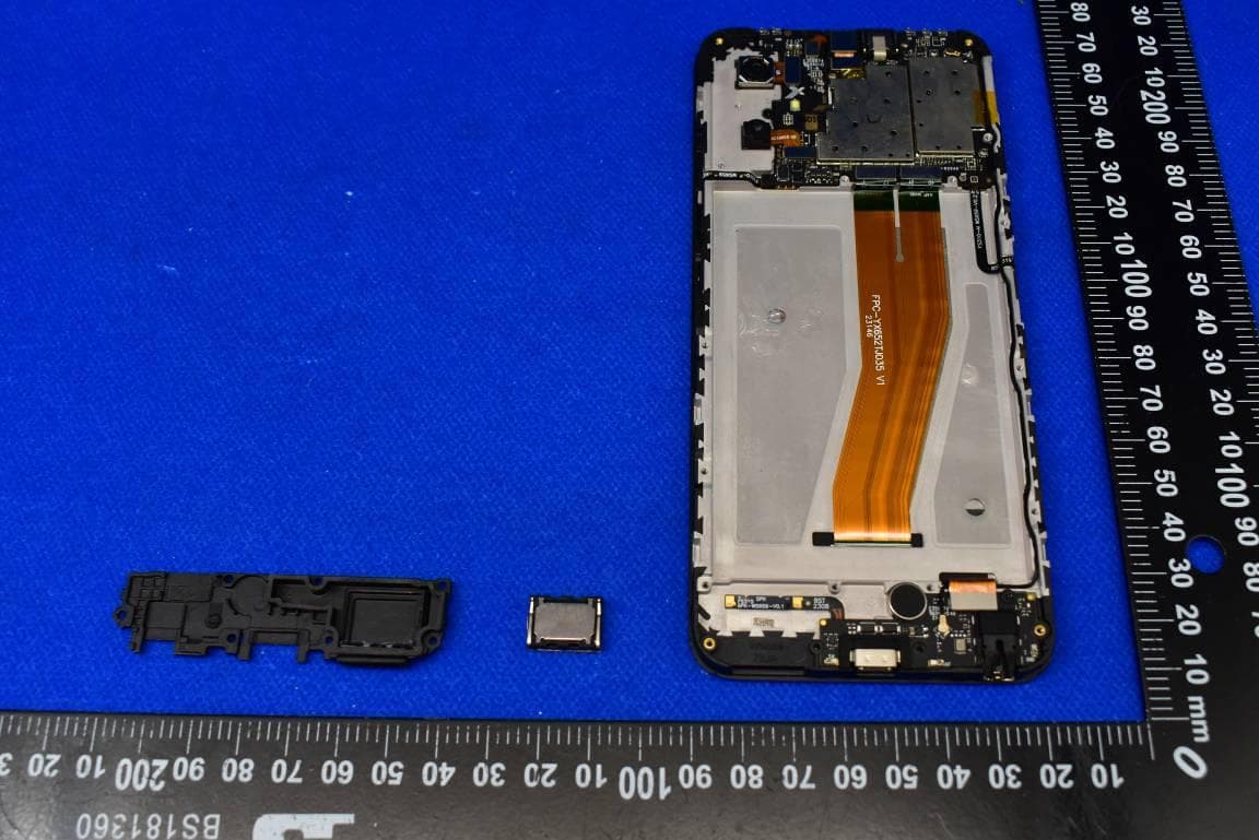 Smart Phone with GSM, WCDMA, LTE, WiFi and Bluetooth - FCC ID YHLBLUG53W851 - BLU Products, Inc. (2)