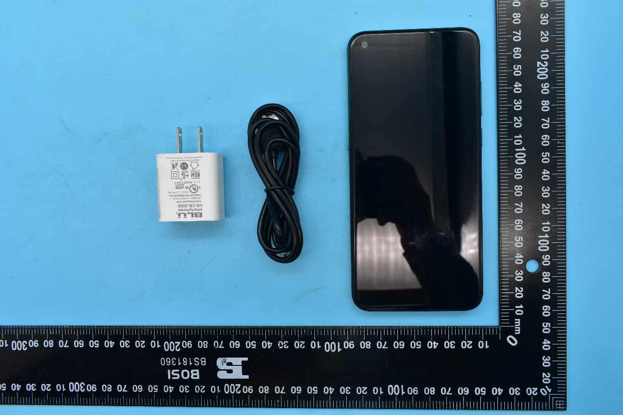 Smart Phone with Bluetooth, WiFi, GSM, WCDMA and LTE - FCC ID YHLBLUG71 - BLU Products, Inc. (2)
