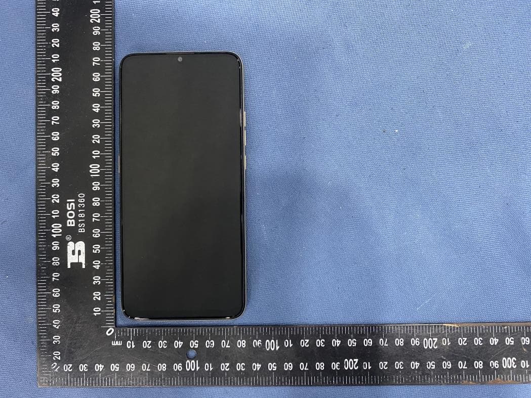 Smart Phone - FCC ID YHLBLUG72MX - BLU Products, Inc. (3)