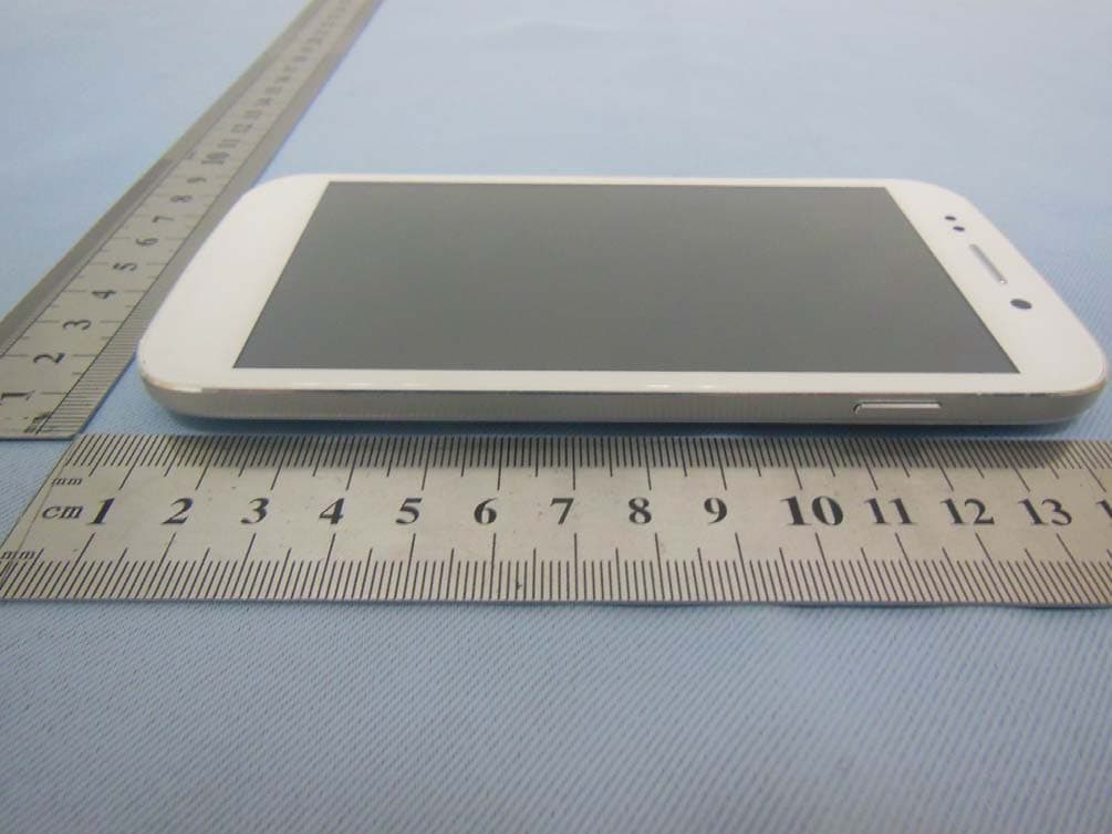 Mobile Phone - FCC ID YHLBLULIFEONE - BLU Products, Inc. (4)