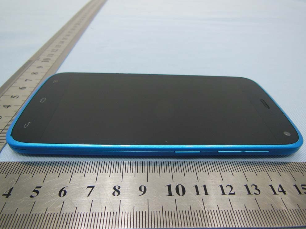 Mobile Phone - FCC ID YHLBLULIFEPLAY - BLU Products, Inc. (3)
