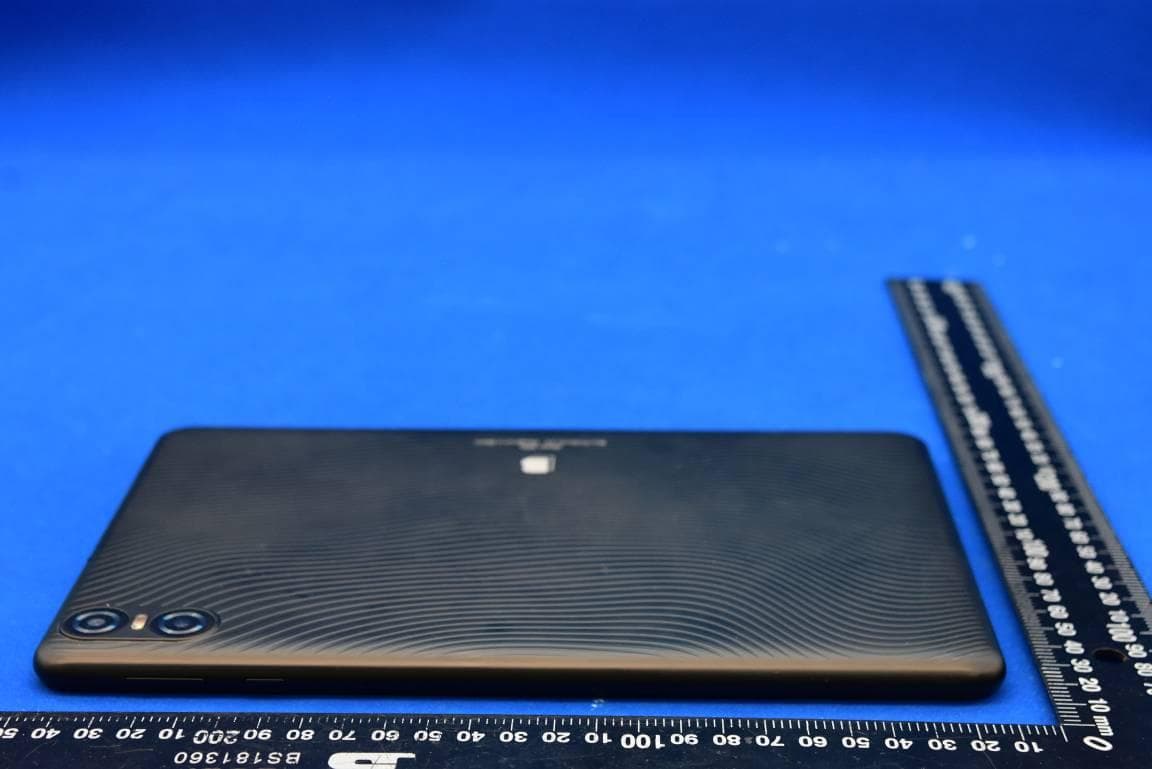 Tablet with GSM, WCDMA, LTE, WiFi and Bluetooth - FCC ID YHLBLUM10LUU - BLU Products, Inc. (5)