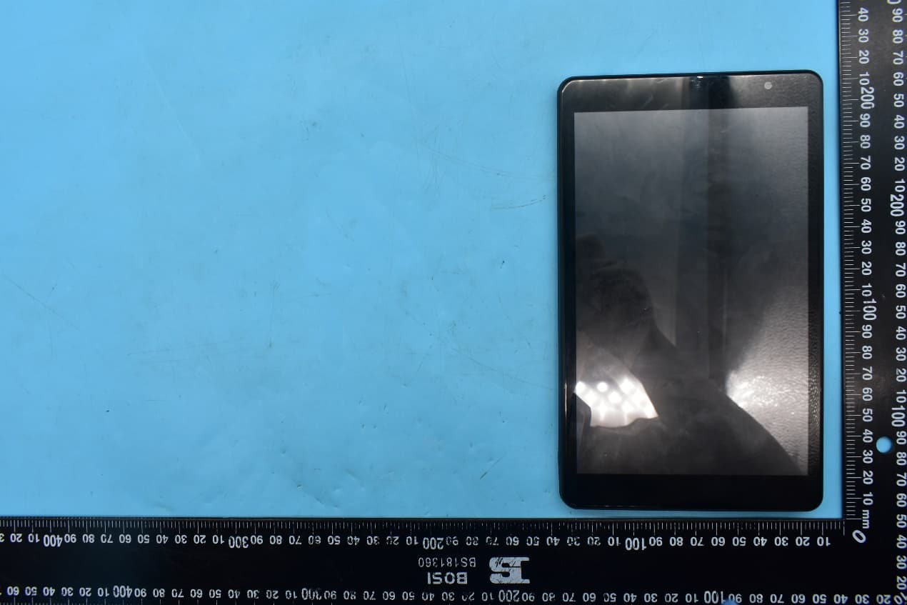 Tablet (LTE/WCDMA/GSM/BT/WiFi) - FCC ID YHLBLUM8LP - BLU Products, Inc. (5)