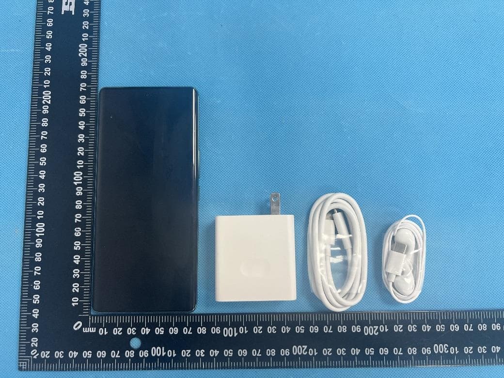 Smart Phone - FCC ID YHLBLUN3U - BLU Products, Inc. (3)