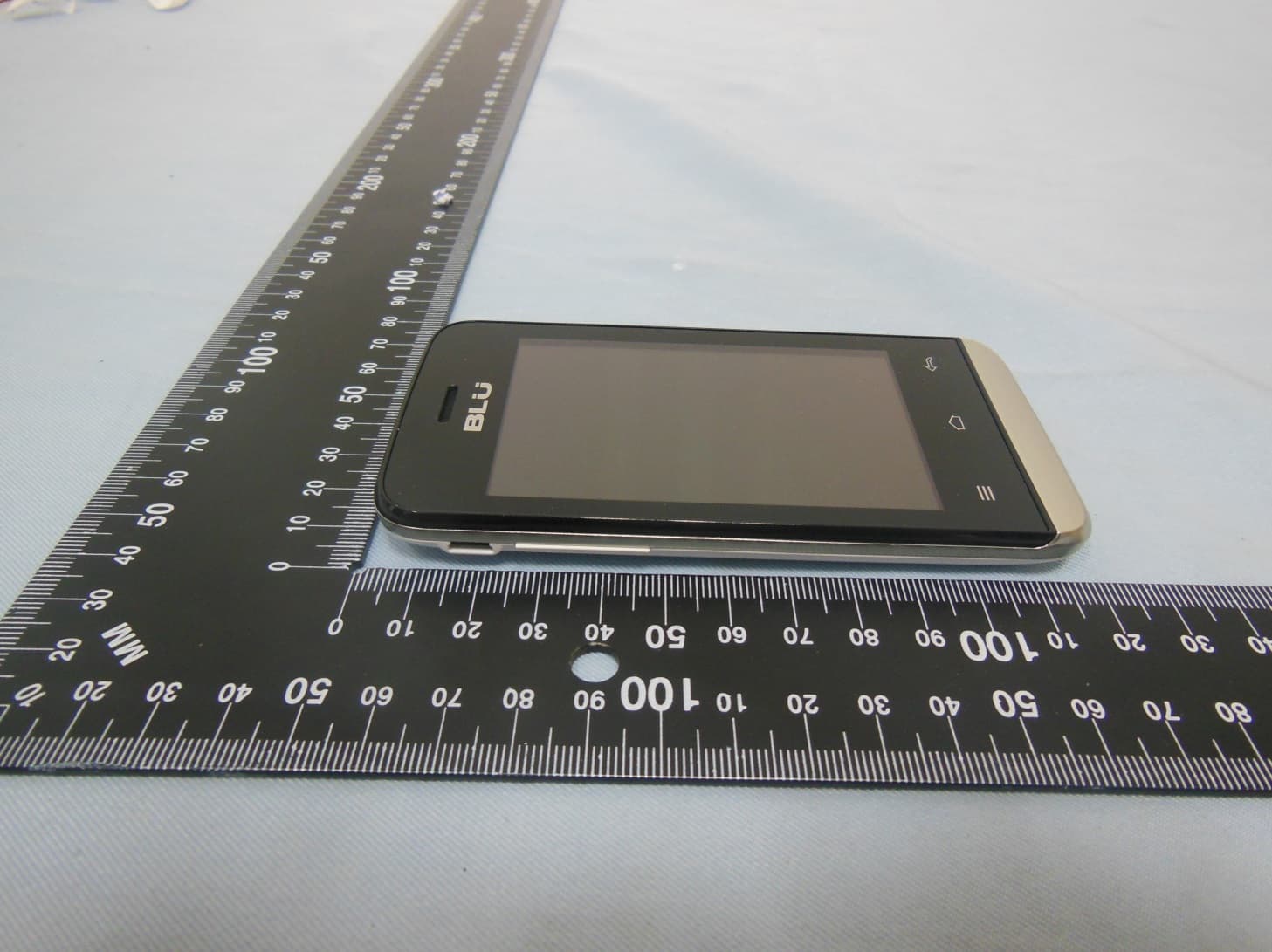 Mobile Phone - FCC ID YHLBLUNEO35 - BLU Products, Inc. (3)
