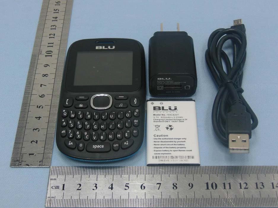 Quad-band /GPRS/ GSM Mobile Phone - FCC ID YHLBLUSAMBATV - BLU Products, Inc.