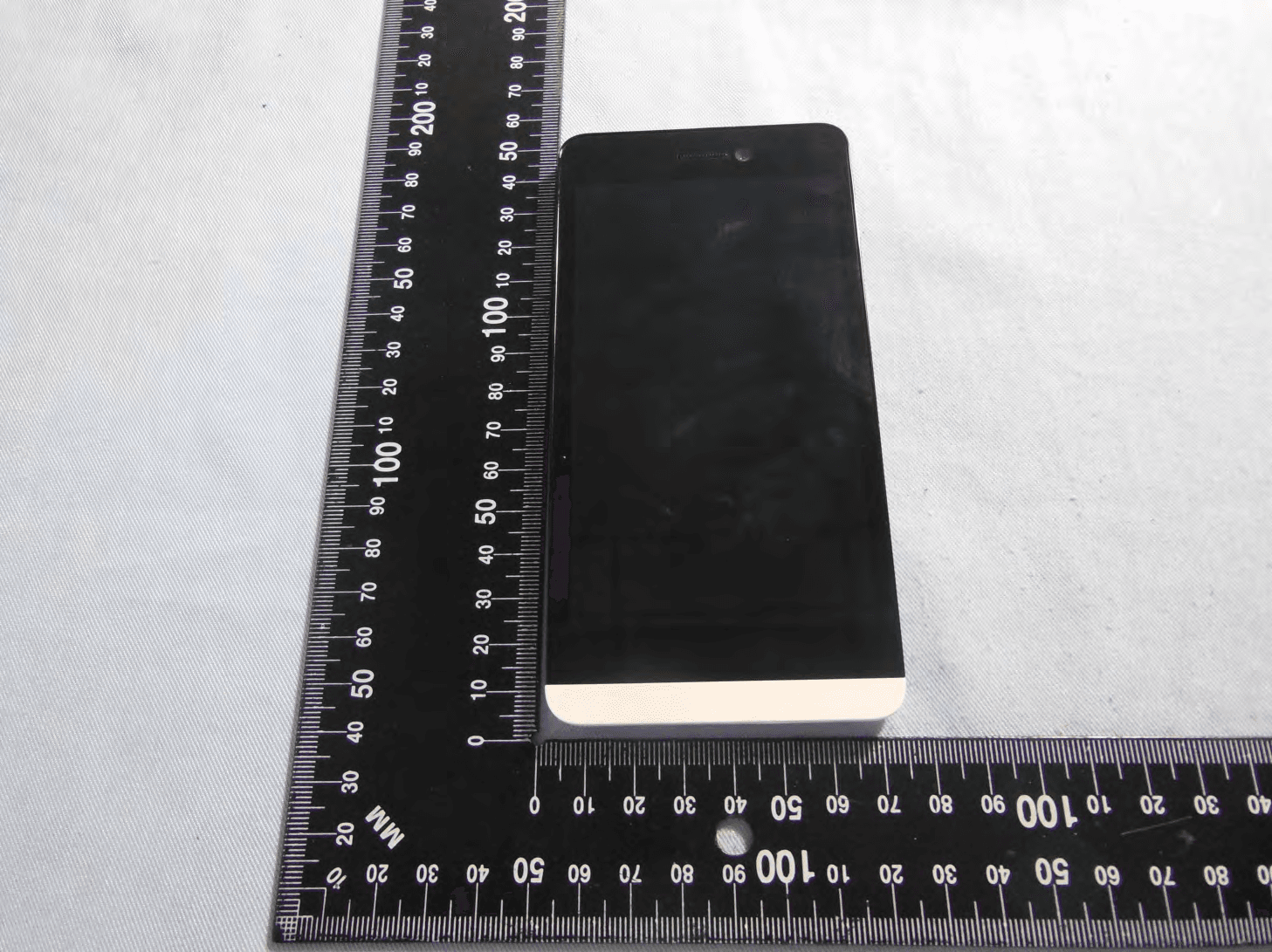 Smart phone - FCC ID YHLBLUST50LTE - BLU Products, Inc. (4)