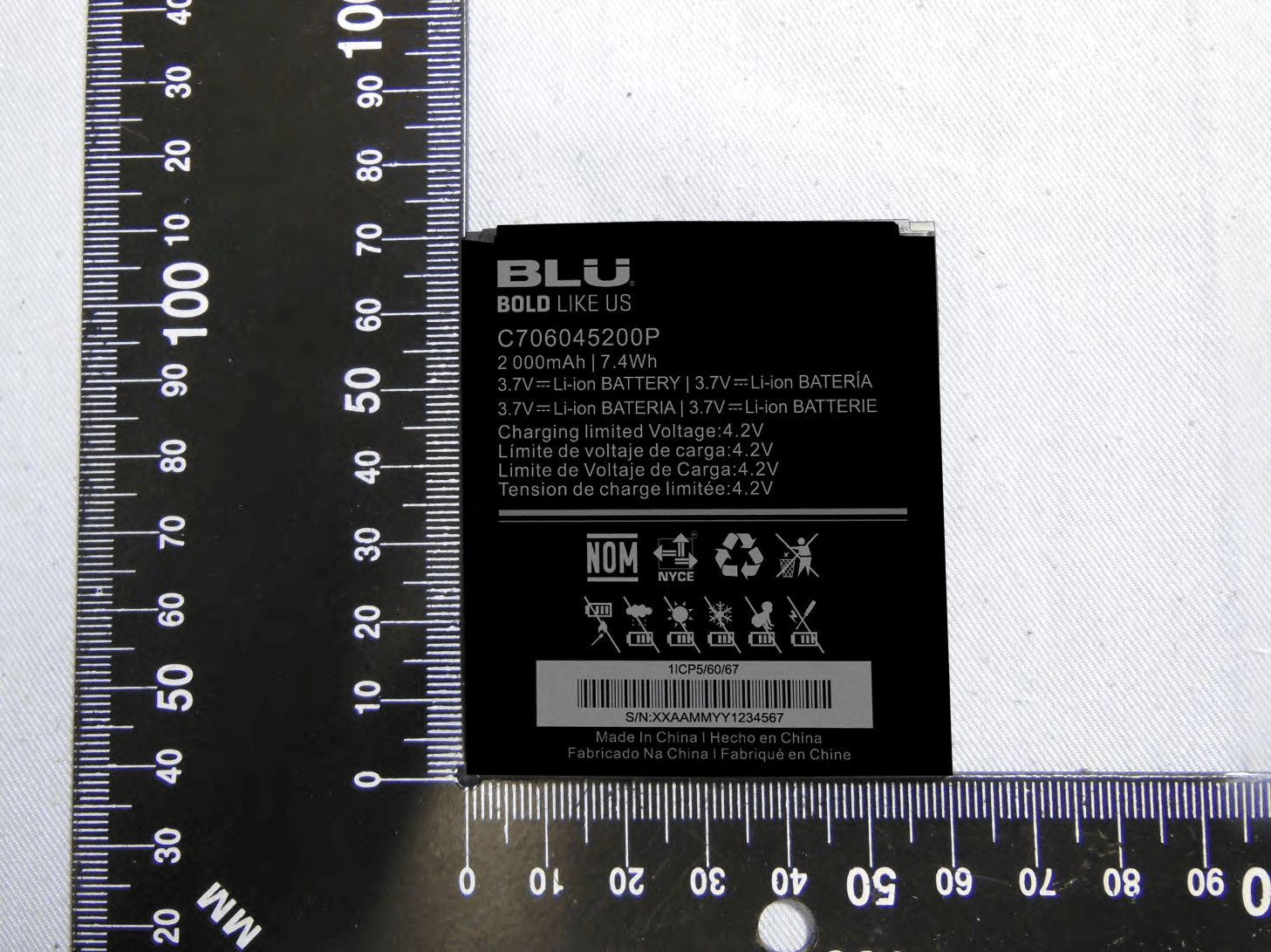 Smartphone - FCC ID YHLBLUSTC55 - BLU Products, Inc.