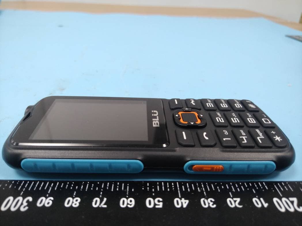Mobile Phone - FCC ID YHLBLUTANKMNII - BLU Products, Inc. (3)