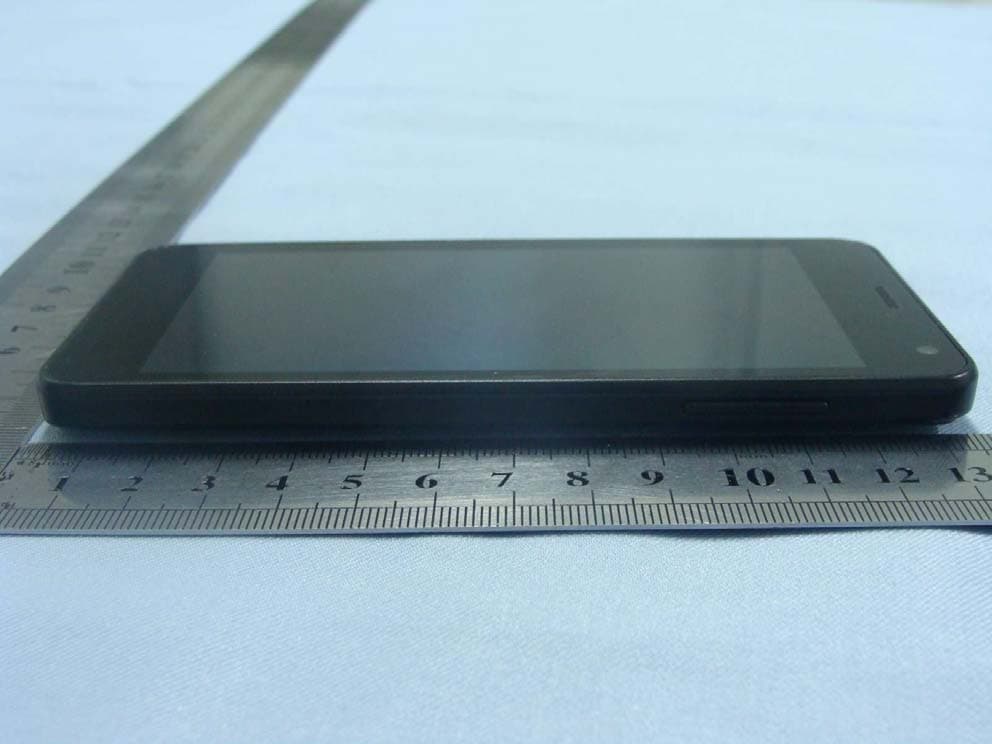 Mobile Phone - FCC ID YHLBLUVIVO465 - BLU Products, Inc. (4)