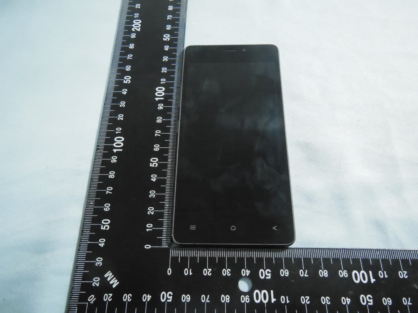 Mobile phone - FCC ID YHLBLUVIVOAIR - BLU Products, Inc. (3)