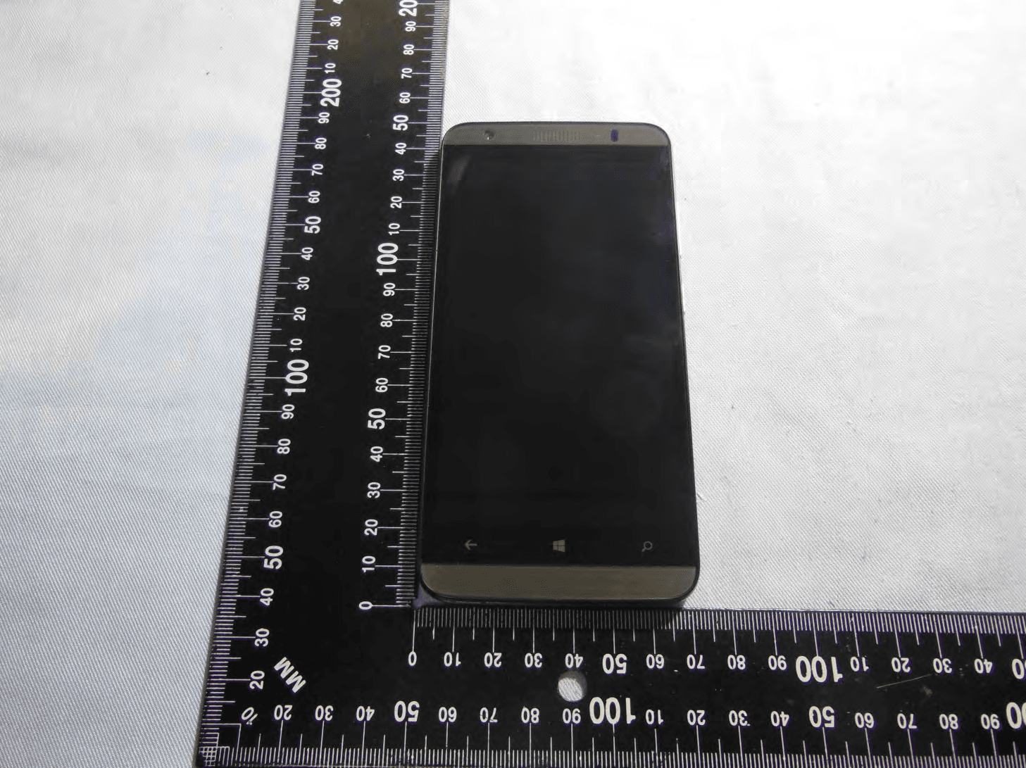 Mobile phone - FCC ID YHLBLUWINHDLTE - BLU Products, Inc. (4)
