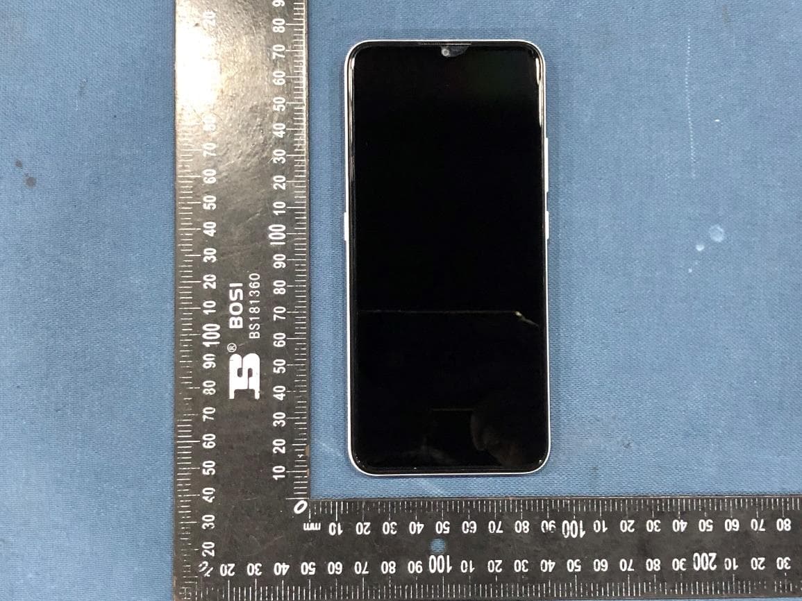 Smart Phone - FCC ID YHLBLUX22 - BLU Products, Inc. (3)