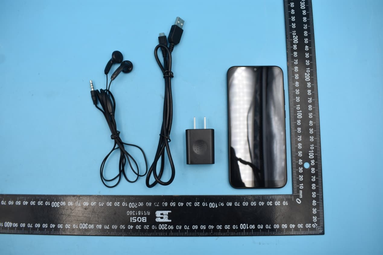 Smart Phone (LTE/WCDMA/GSM/BT/WIFI) - FCC ID YHLBOLDM6 - BLU Products, Inc. (2)