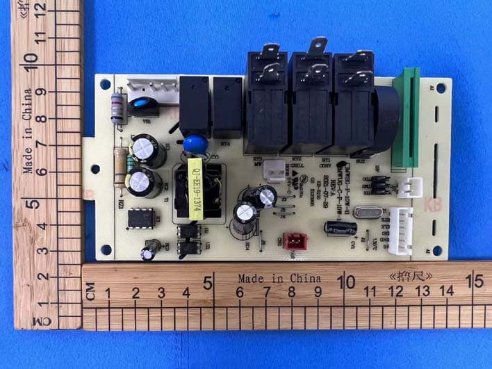 Microwave Oven - FCC ID YI4DWC28PCS20 - Zhongshan Donlim Weili Electrical Appliances Co., Ltd. (4)