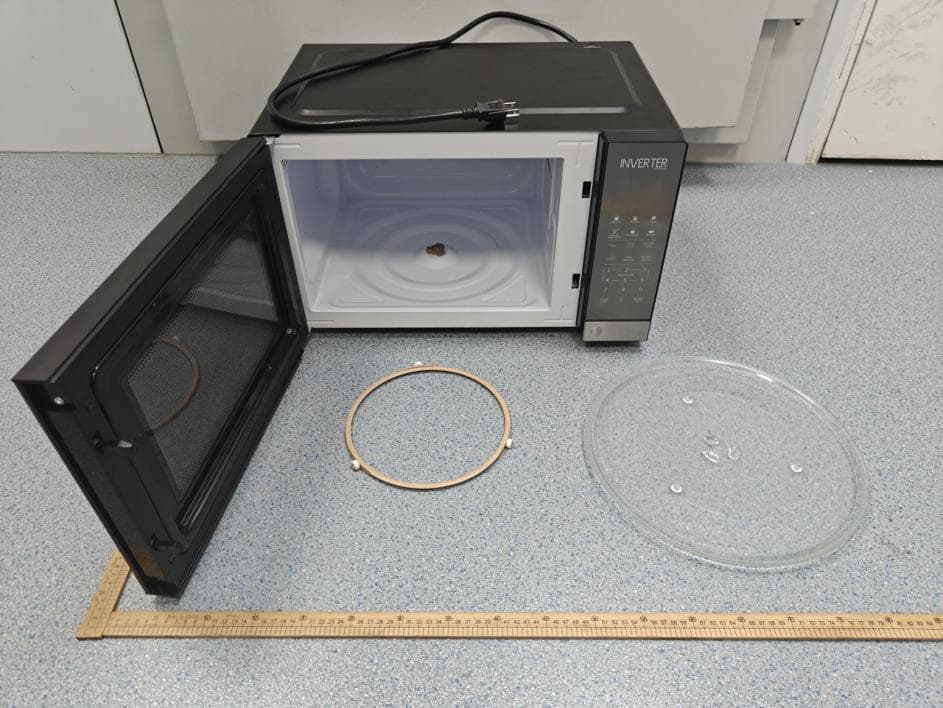 Microwave Oven - FCC ID YI4DWC42PXP34 - Guangdong Welly Electrical Appliances Co., Ltd (5)