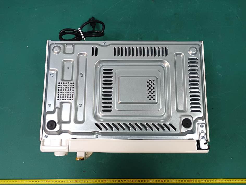 Microwave Oven - FCC ID YI4DWF20UXP33 - Guangdong Welly Electrical Appliances Co., Ltd (2)