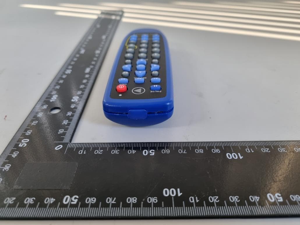 Remote Control Unit - FCC ID YI5SC33TT04 - Celadon, Inc.