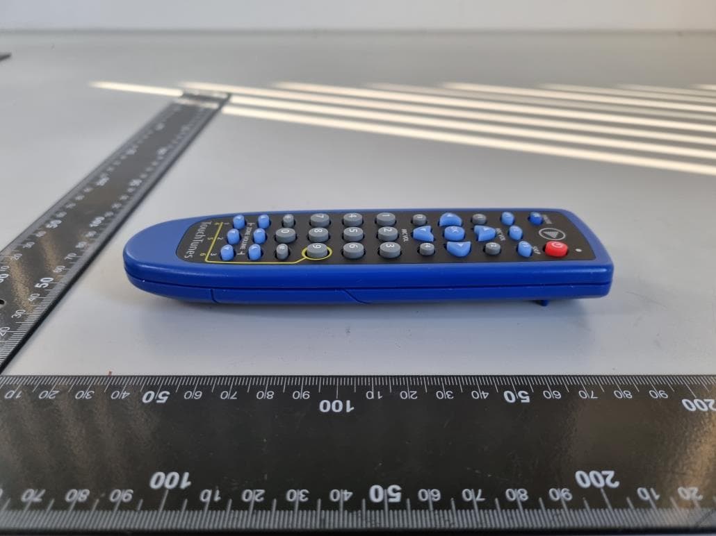 Remote Control Unit - FCC ID YI5SC33TT04 - Celadon, Inc. (2)