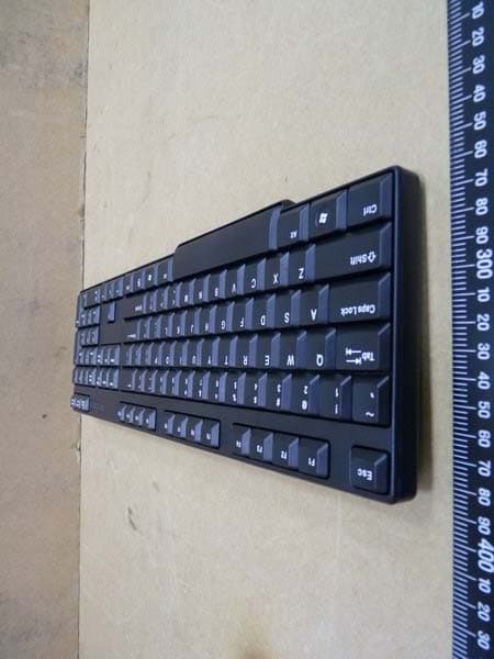 2.4G Keyboard - FCC ID YI8KXX - OMEGA TECHNOLOGY INC. (3)