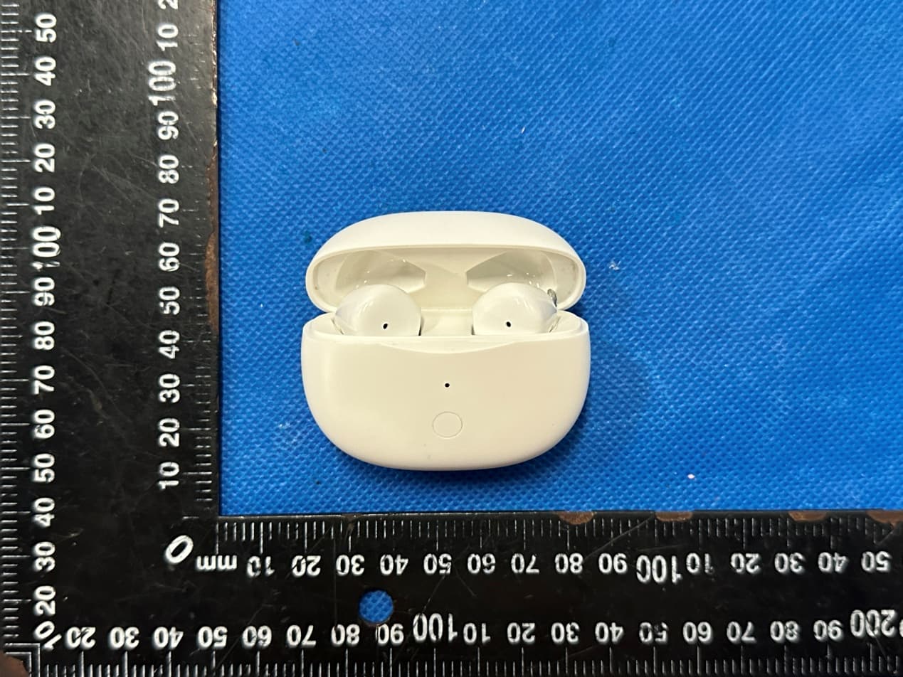 TWS BLUETOOTH EARPHONE - FCC ID YIL-MH-801 - SHENZHEN CHENGYAN SCIENCE & TECHNOLOGY CO., LTD (4)