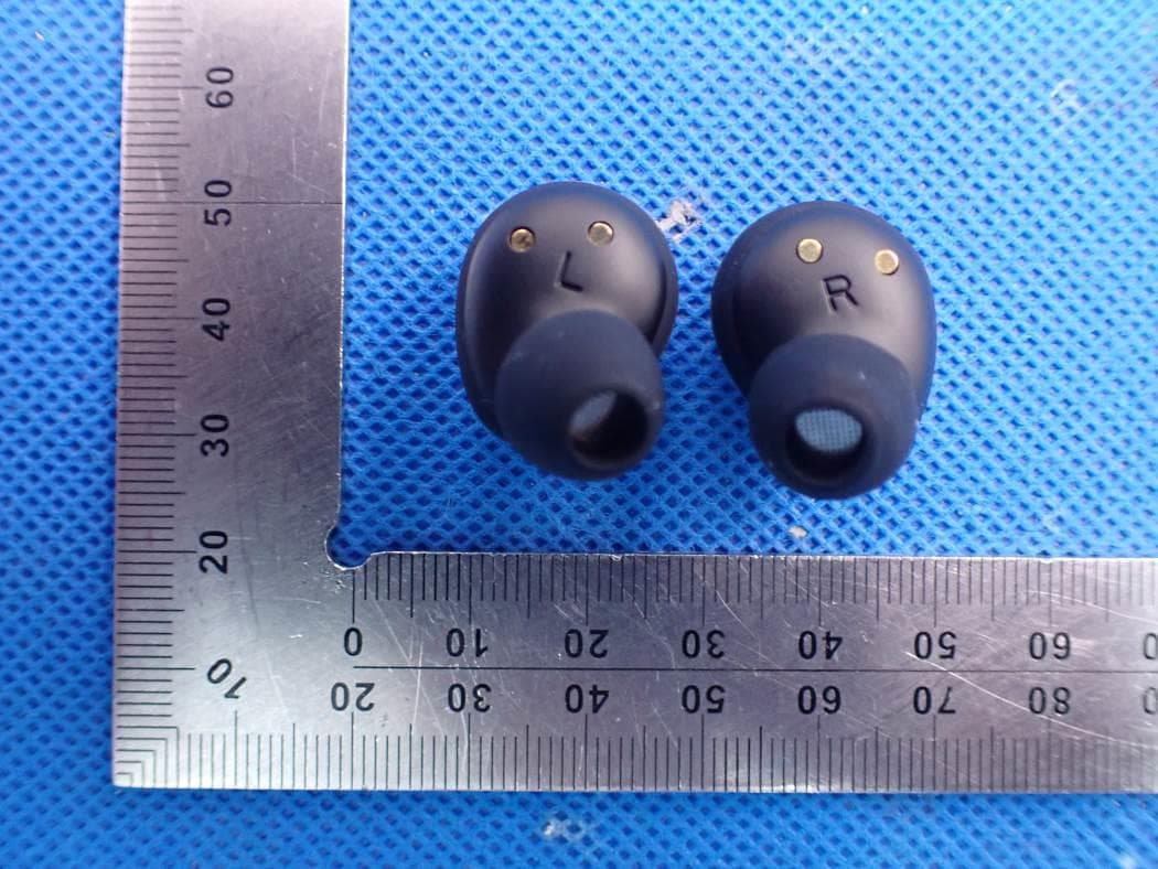 True Wireless Bluetooth Earbuds - FCC ID YILMH-807 - SHENZHEN CHENGYAN SCIENCE & TECHNOLOGY CO., LTD (5)