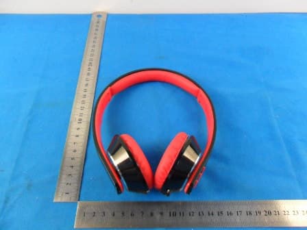 Bluetooth headphone - FCC ID YILMH306B - SHENZHEN CHENGYAN SCIENCE & TECHNOLOGY CO., LTD (4)